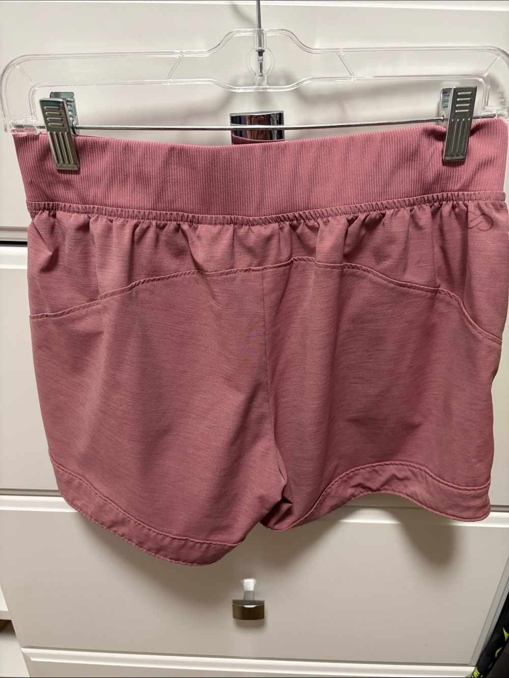 CALIA by Carrie Underwood Anywhere 5” dusty rose cuff shorts size XS - Picture 2 of 4